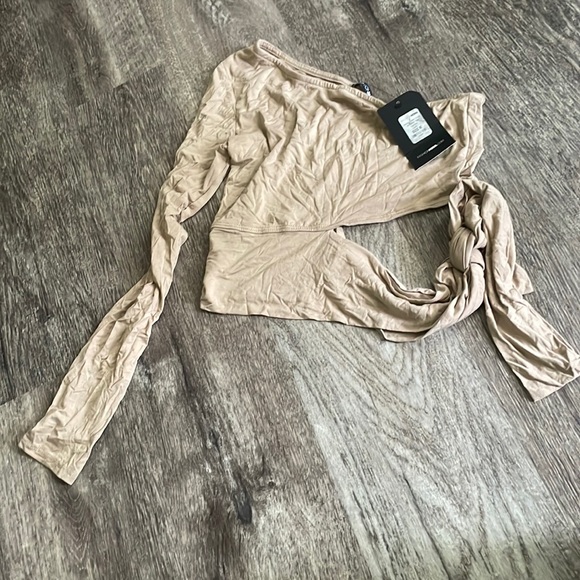 New - Picture 1 of 1